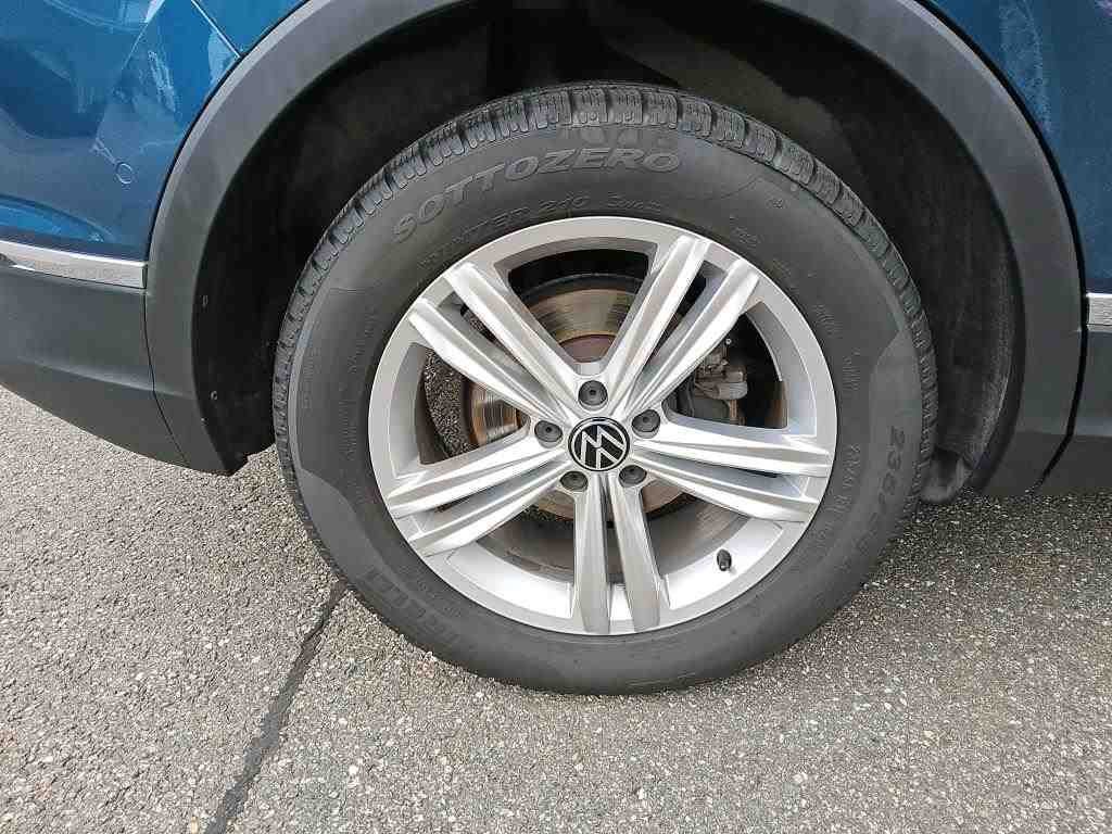 2020 Volkswagen Tiguan   AWD