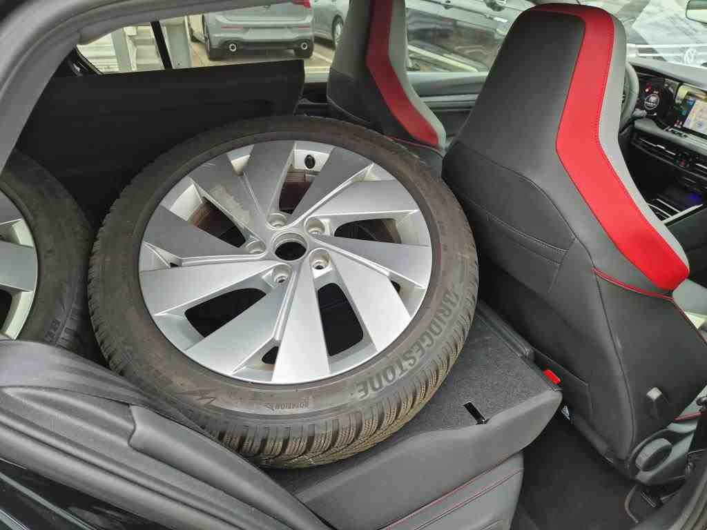 2020 Volkswagen Golf   