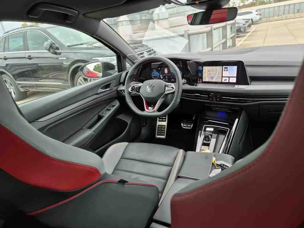 2020 Volkswagen Golf   