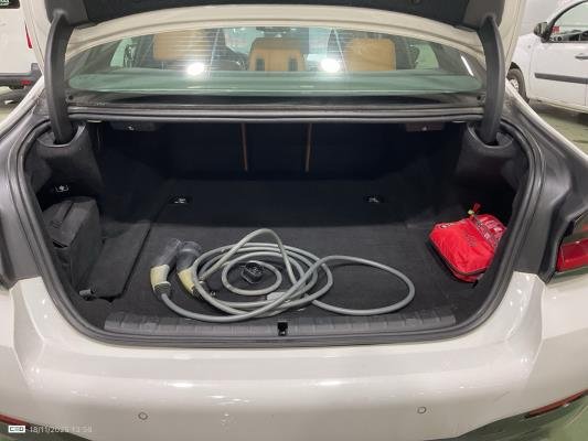 BMW 5 Series 530 M Sport - Hybrid - Automatic - 184 hp - 90.253 km