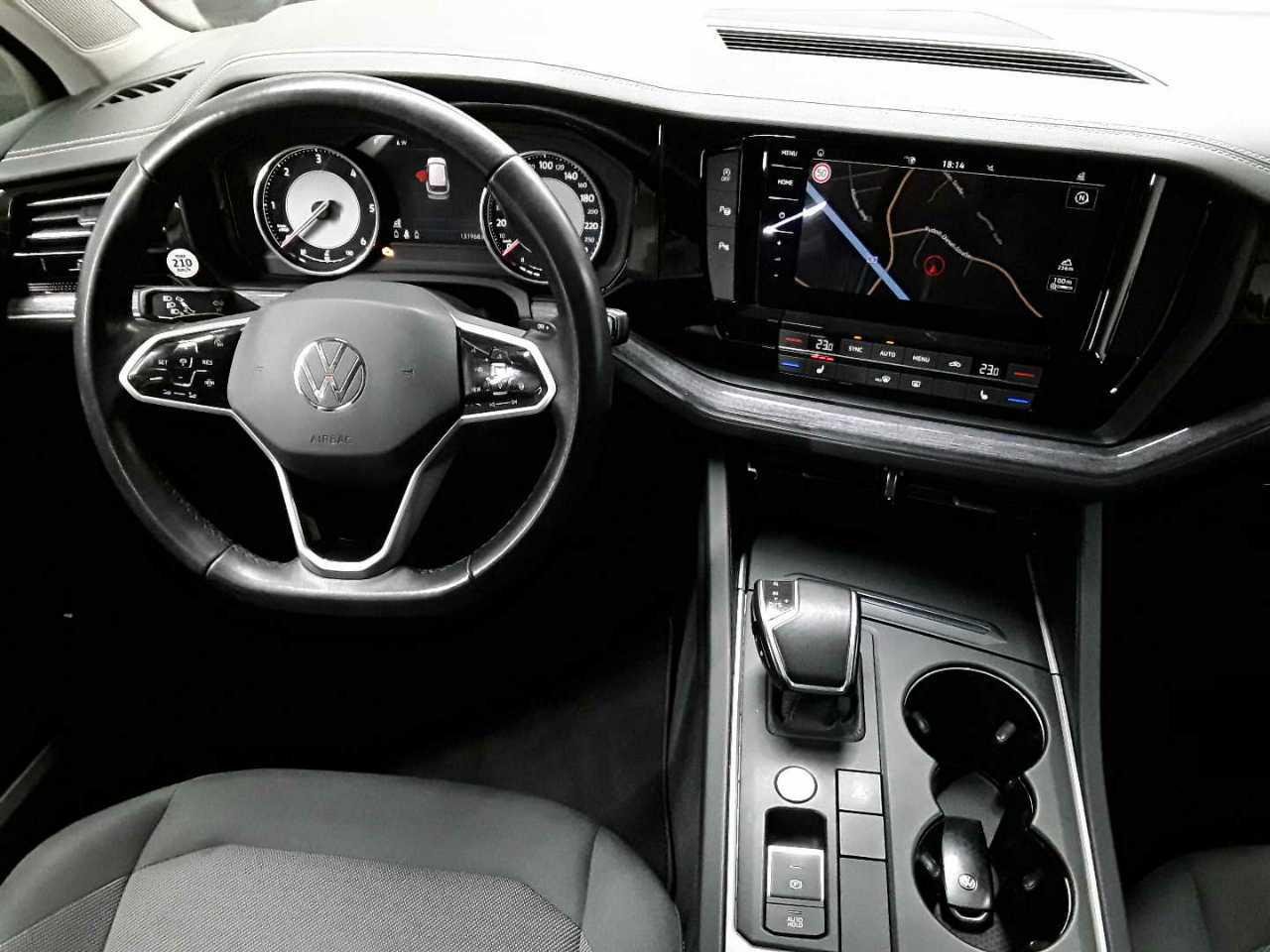 2020 Volkswagen Touareg   