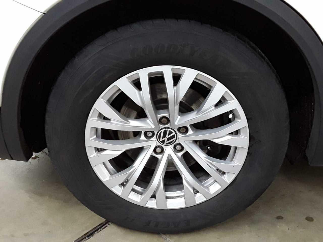 2020 Volkswagen Touareg   