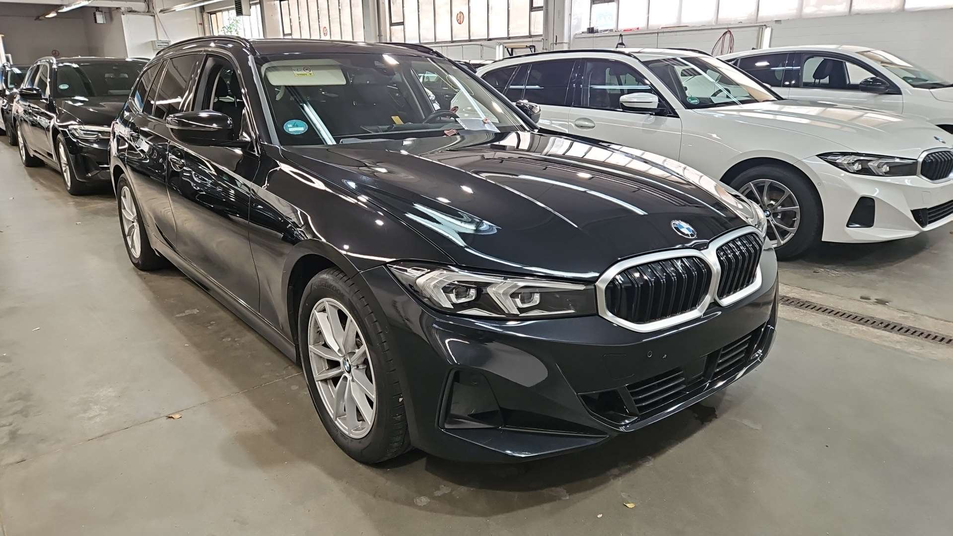 2022 BMW 3 Series   