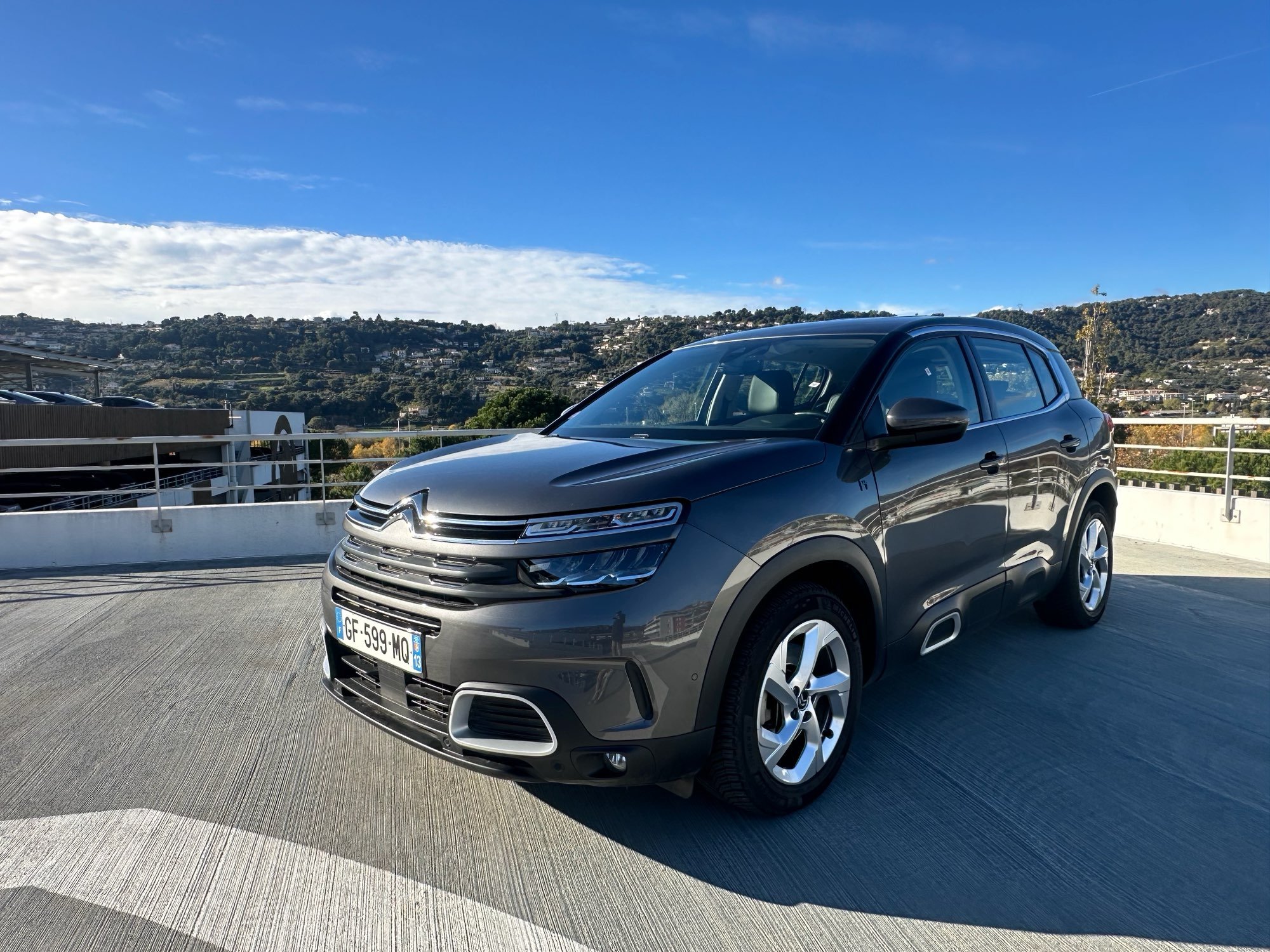 Citroën C5 Aircross 1.6 - Hybrid - Automatic - 181 hp - 99.600 km
