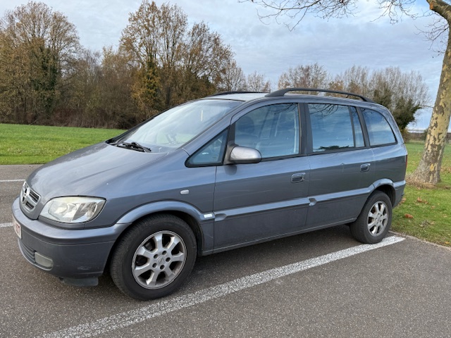 Opel Zafira 2.0d - Diesel - Manual - 100 hp - 355.939 km