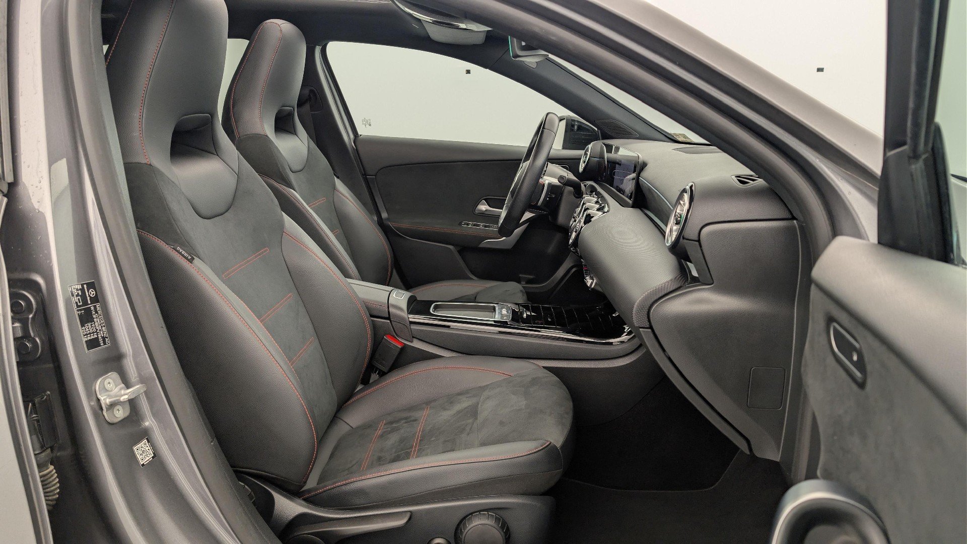 2023 Mercedes-Benz A   