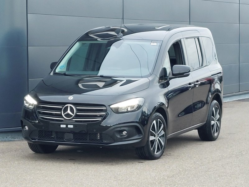 Mercedes-Benz T 180d progressive - Diesel - Automatic - 116 hp - 18.873 km progressive