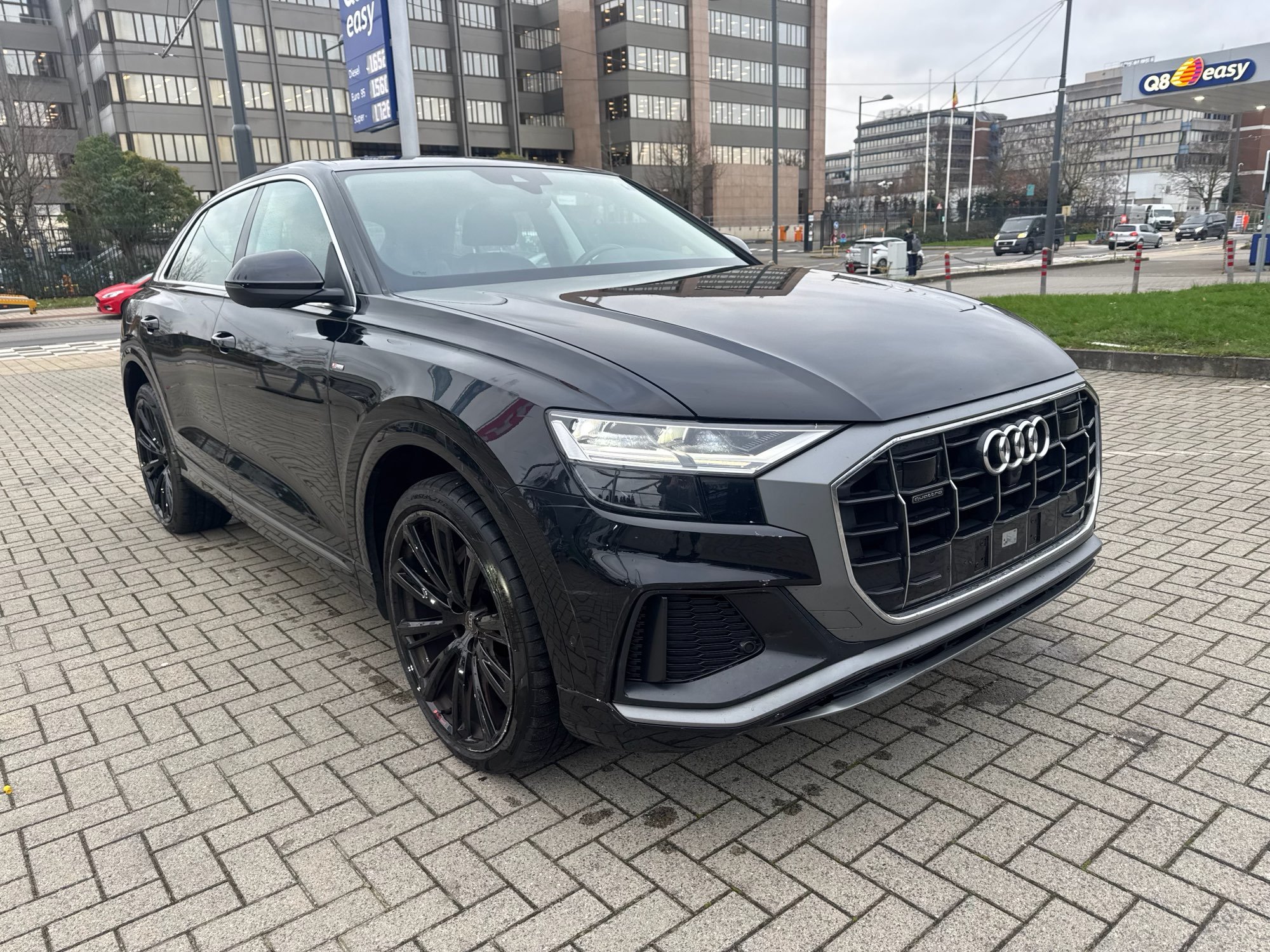 2021 Audi Q8   