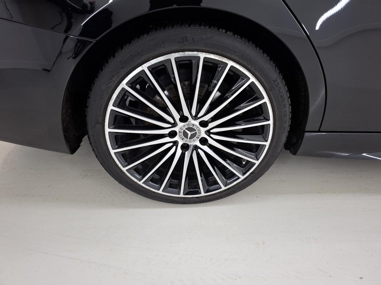 2022 Mercedes-Benz C   