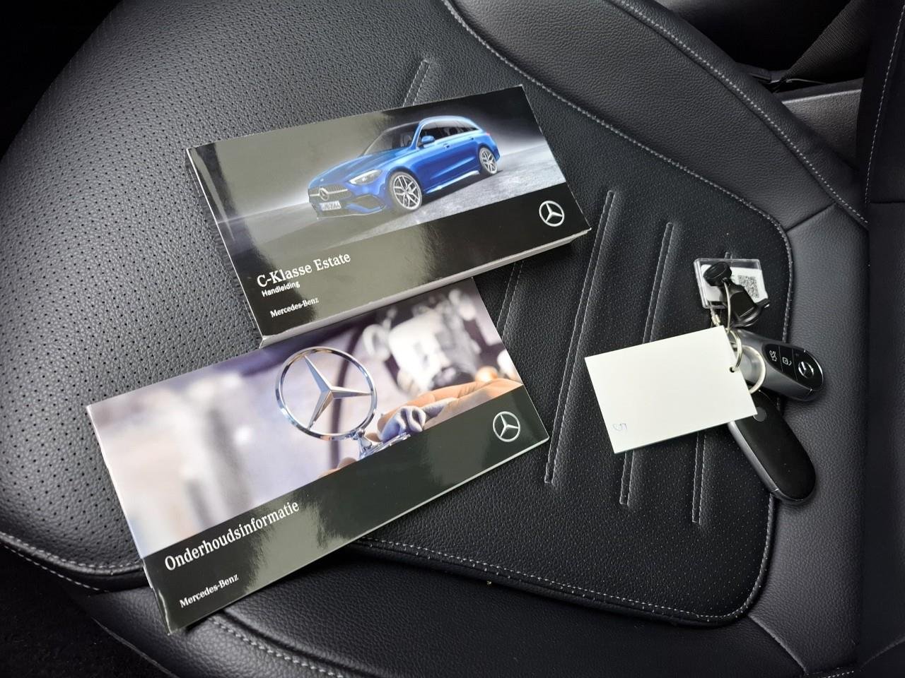 2022 Mercedes-Benz C   