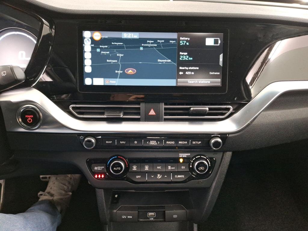 Kia Niro 65 kWh More - Electric - Automatic - 204 hp - 77.180 km