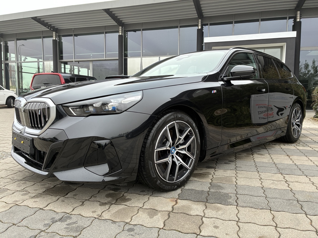 BMW i5 40 M Sport - Electric - Automatic -  hp - 7.678 km