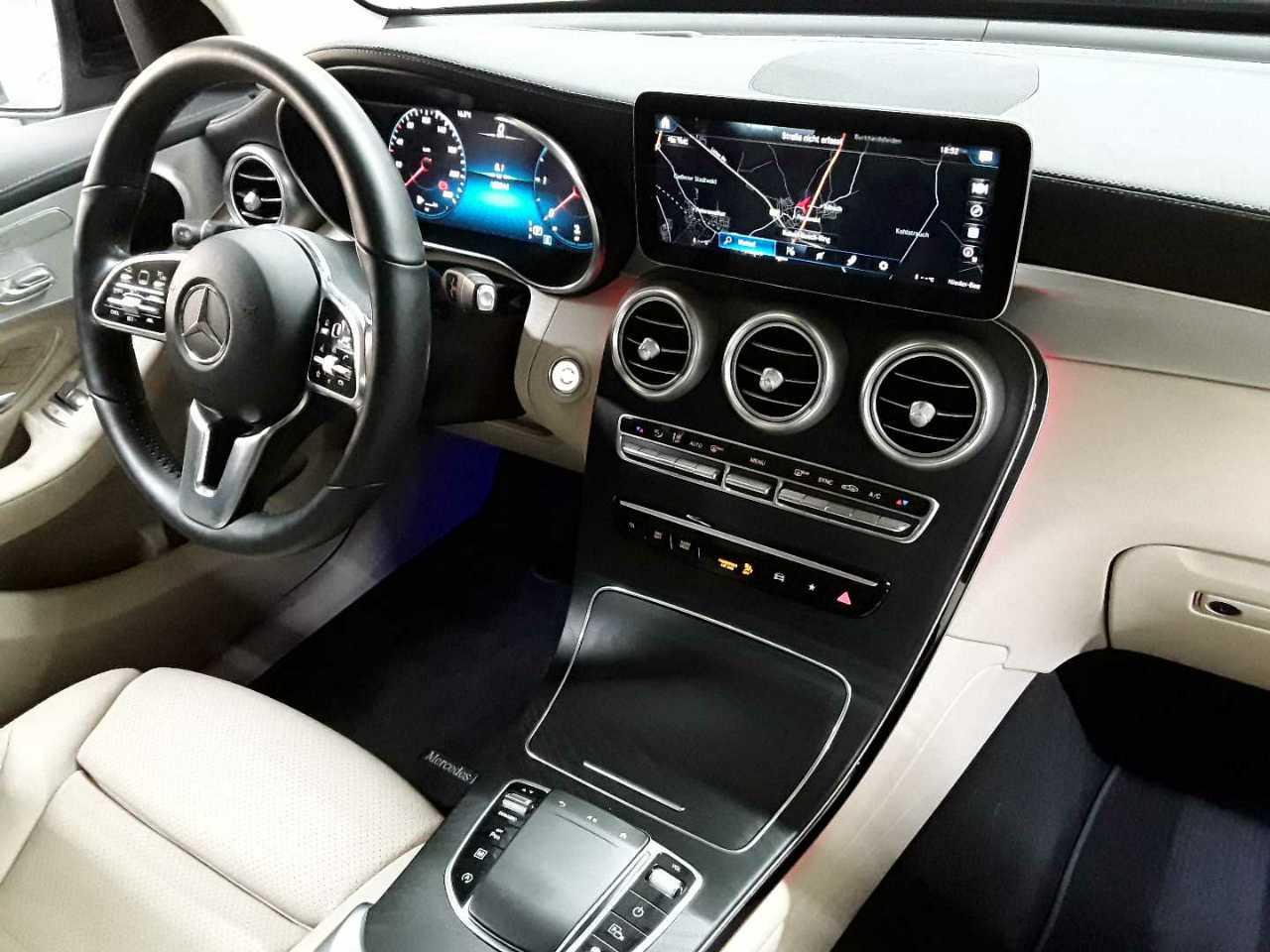 2022 Mercedes-Benz GLC   