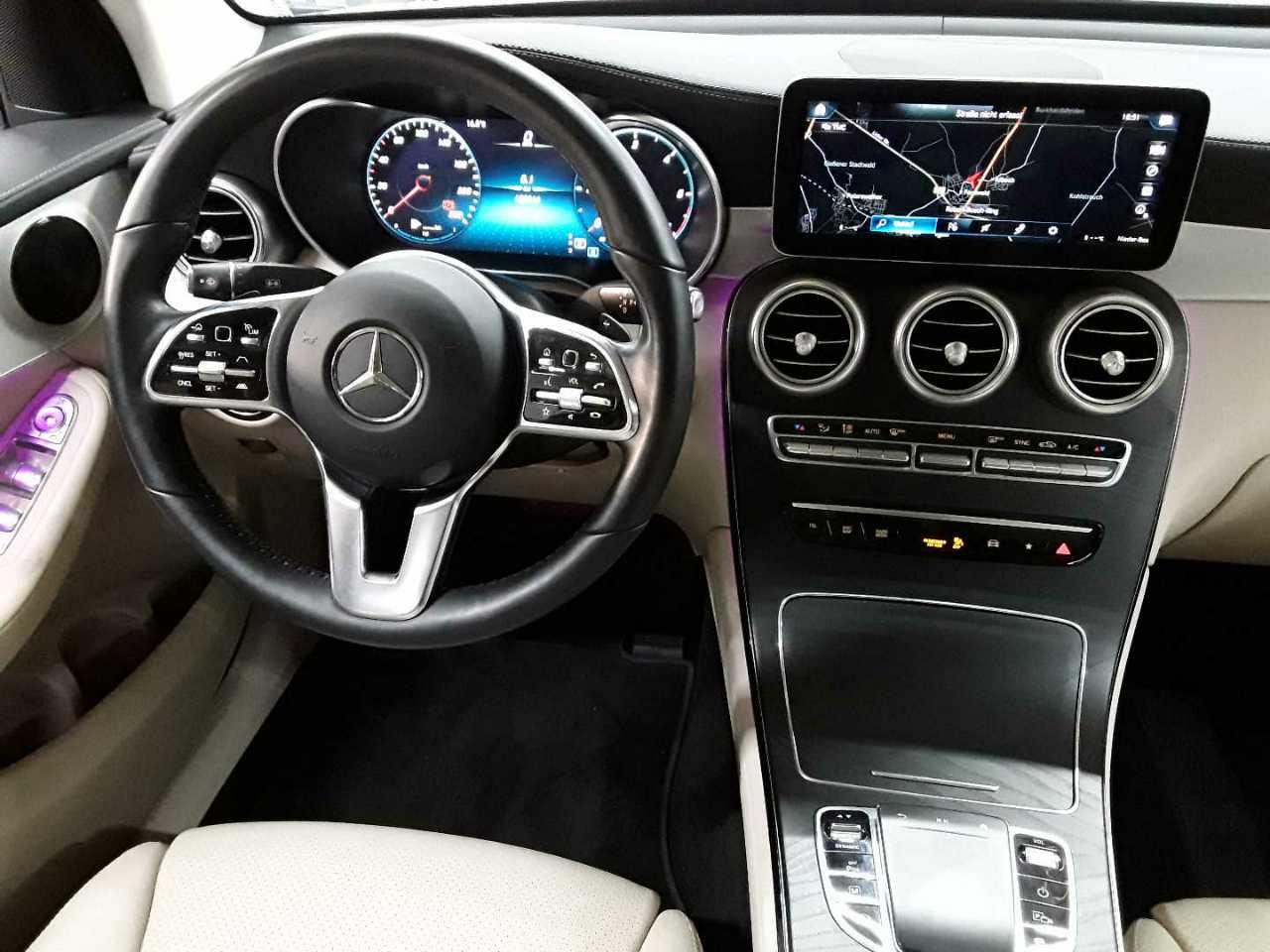 2022 Mercedes-Benz GLC   