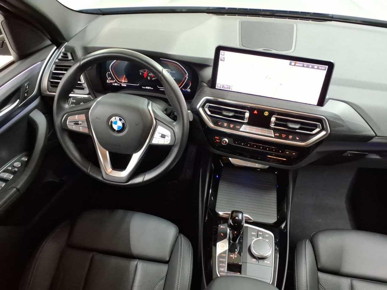 2022 BMW X3   