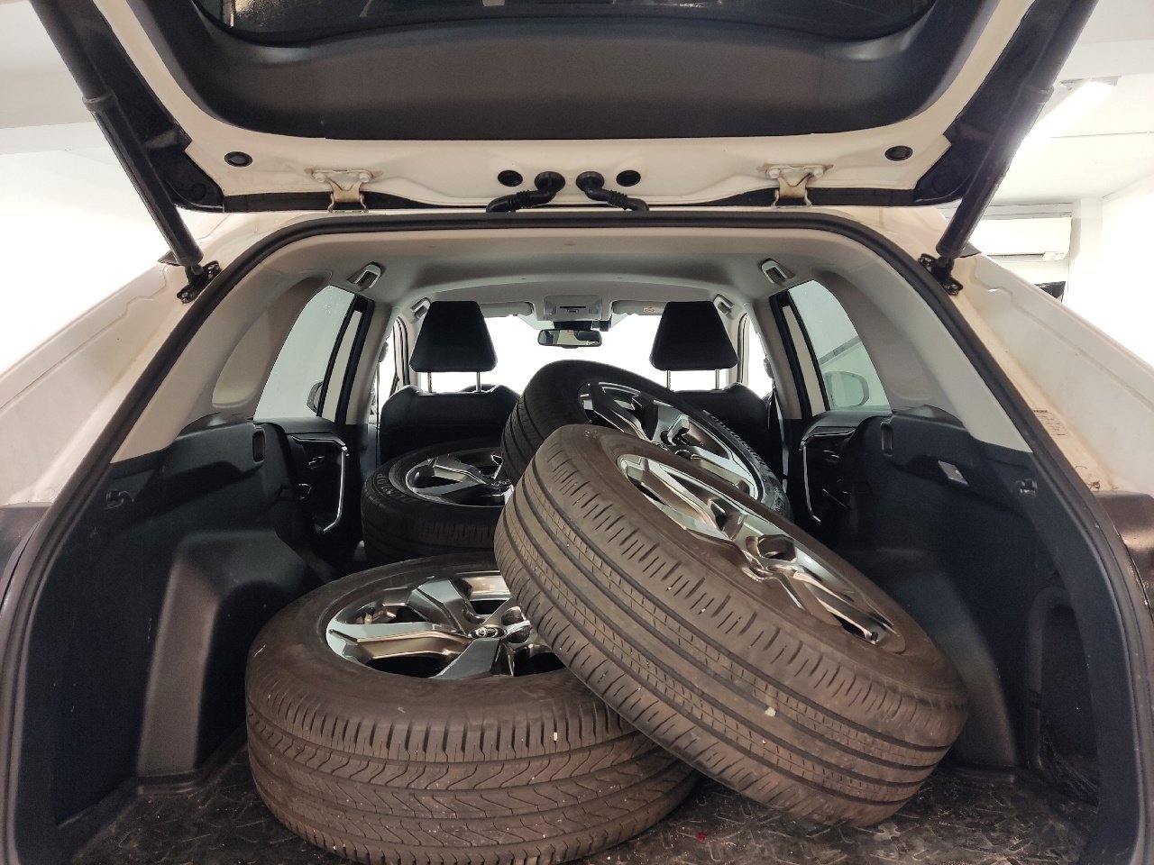 2020 Toyota Rav4   AWD