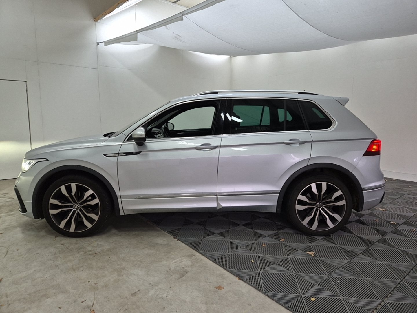 2022 Volkswagen Tiguan   