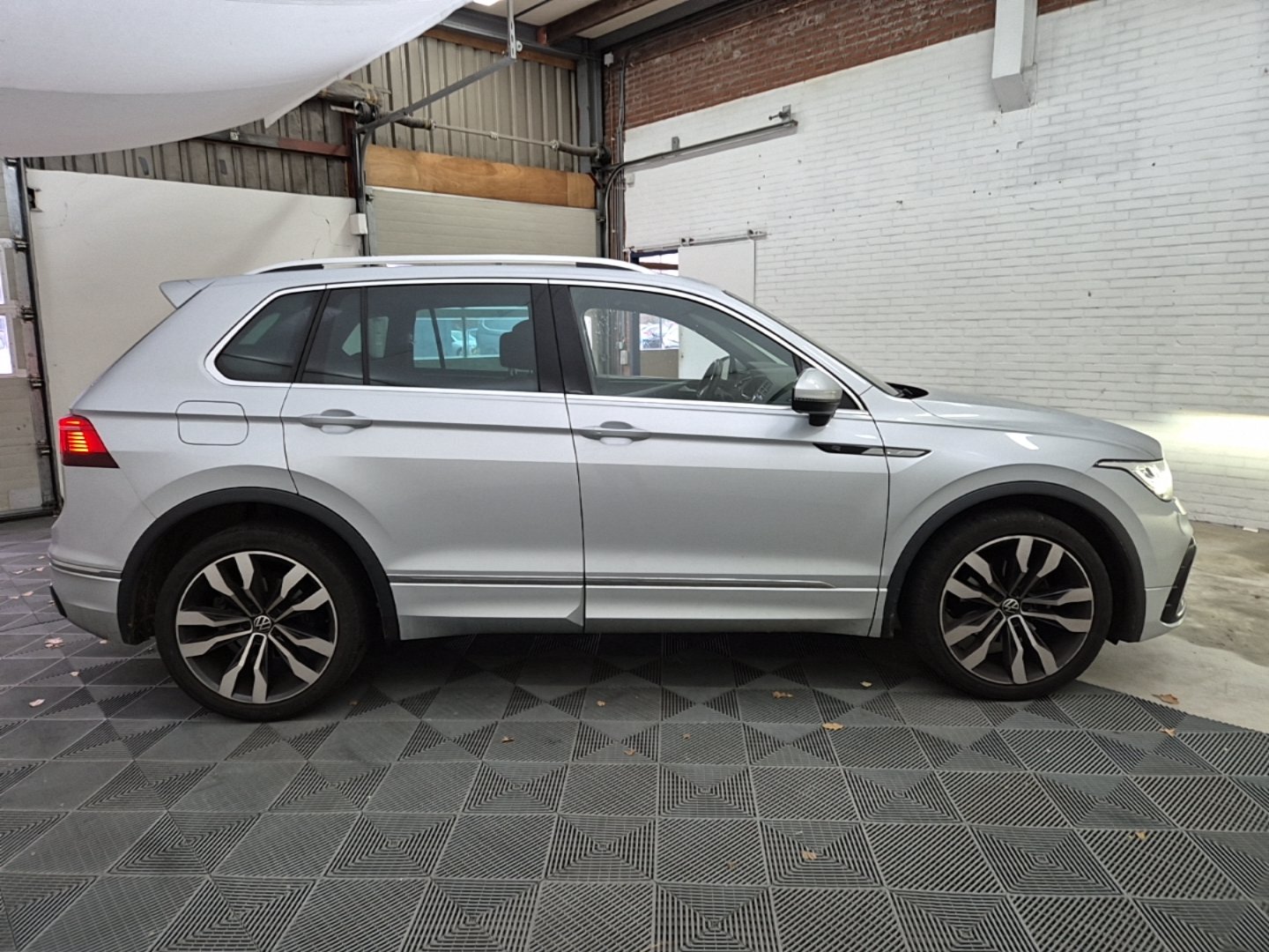 2022 Volkswagen Tiguan   