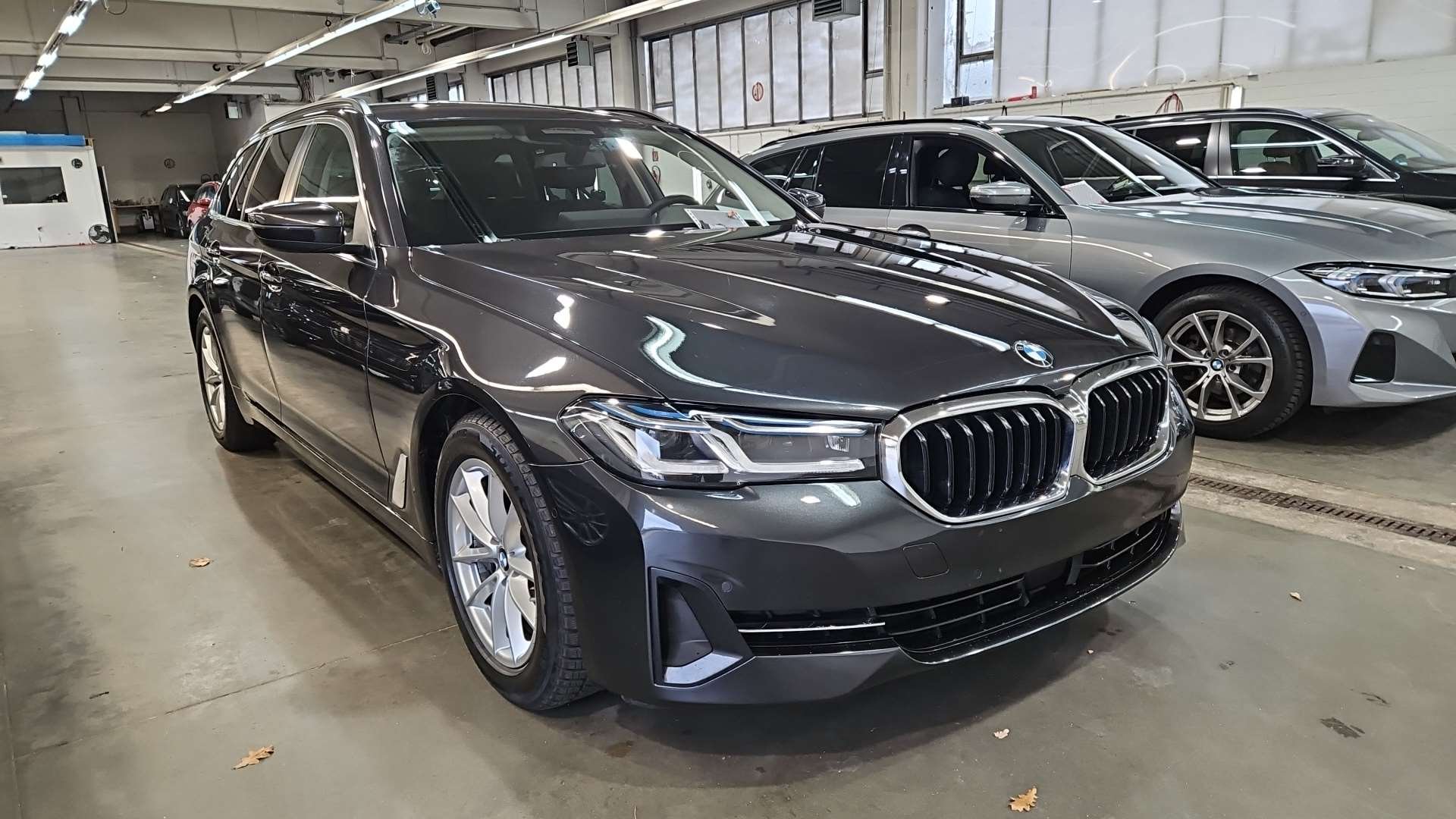 2020 BMW 5 Series   AWD