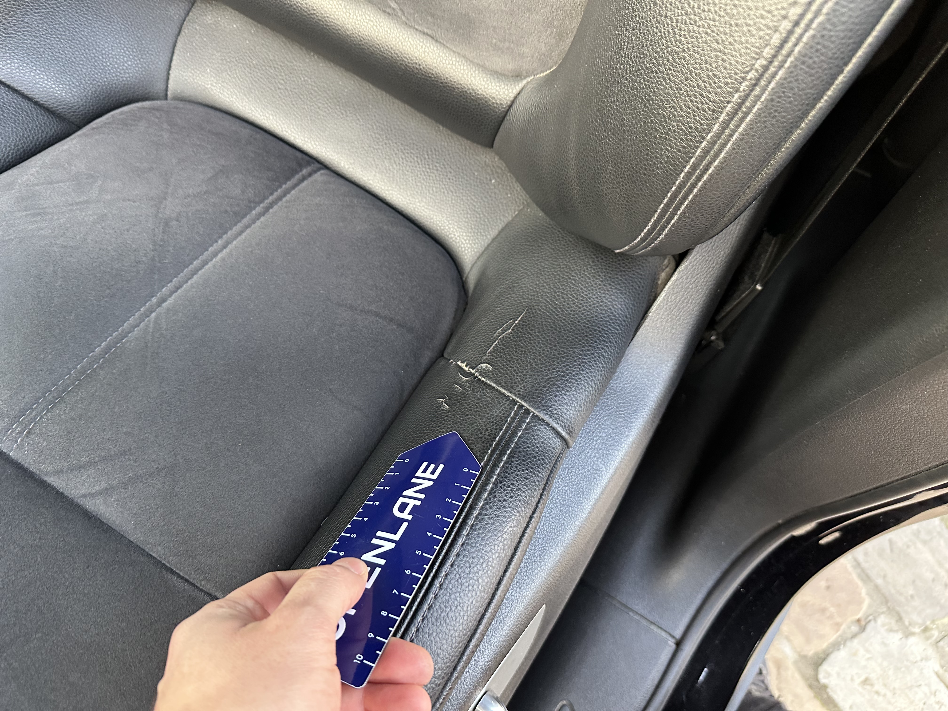 2017 Porsche Macan   AWD