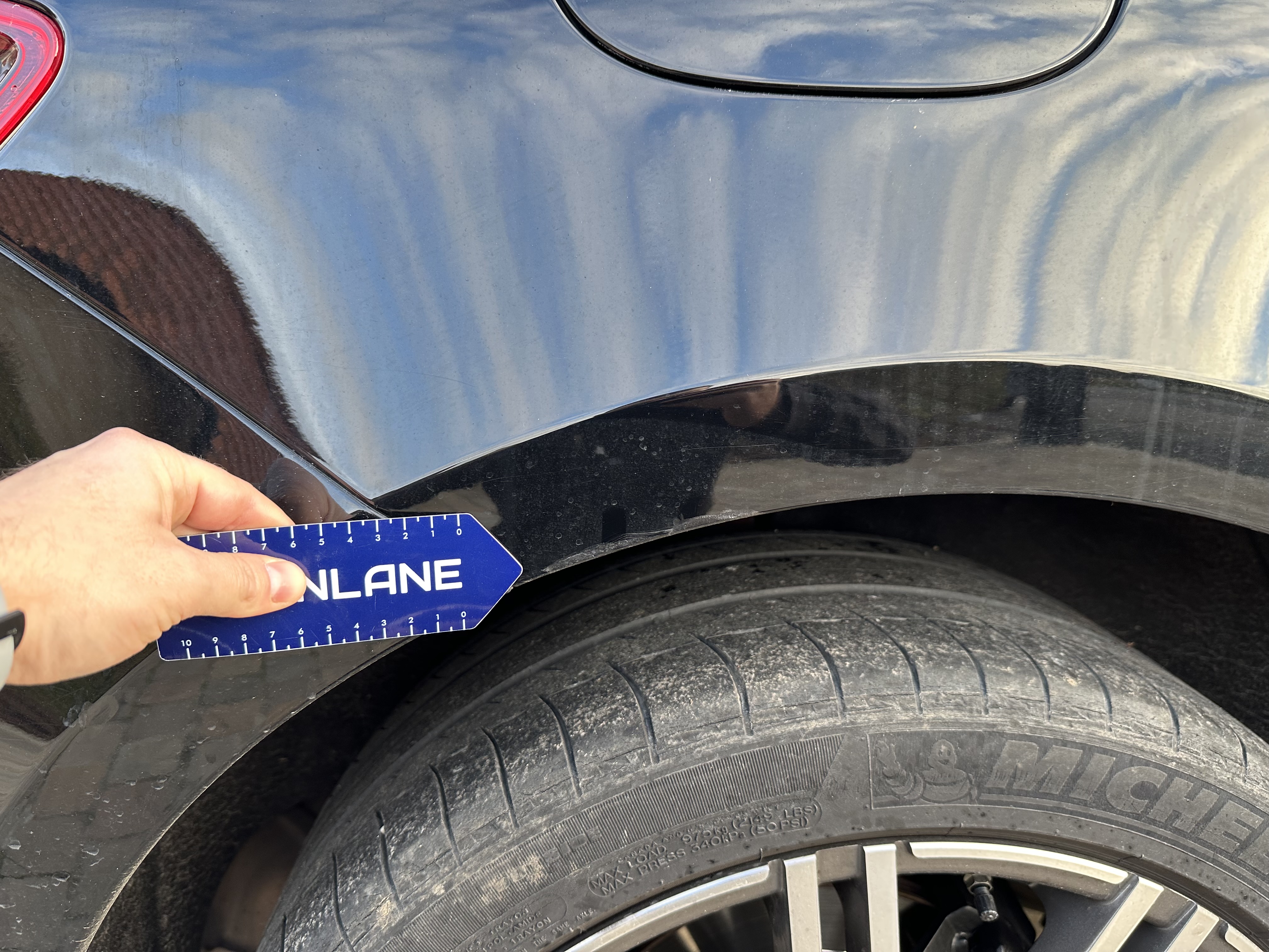 2017 Porsche Macan   AWD