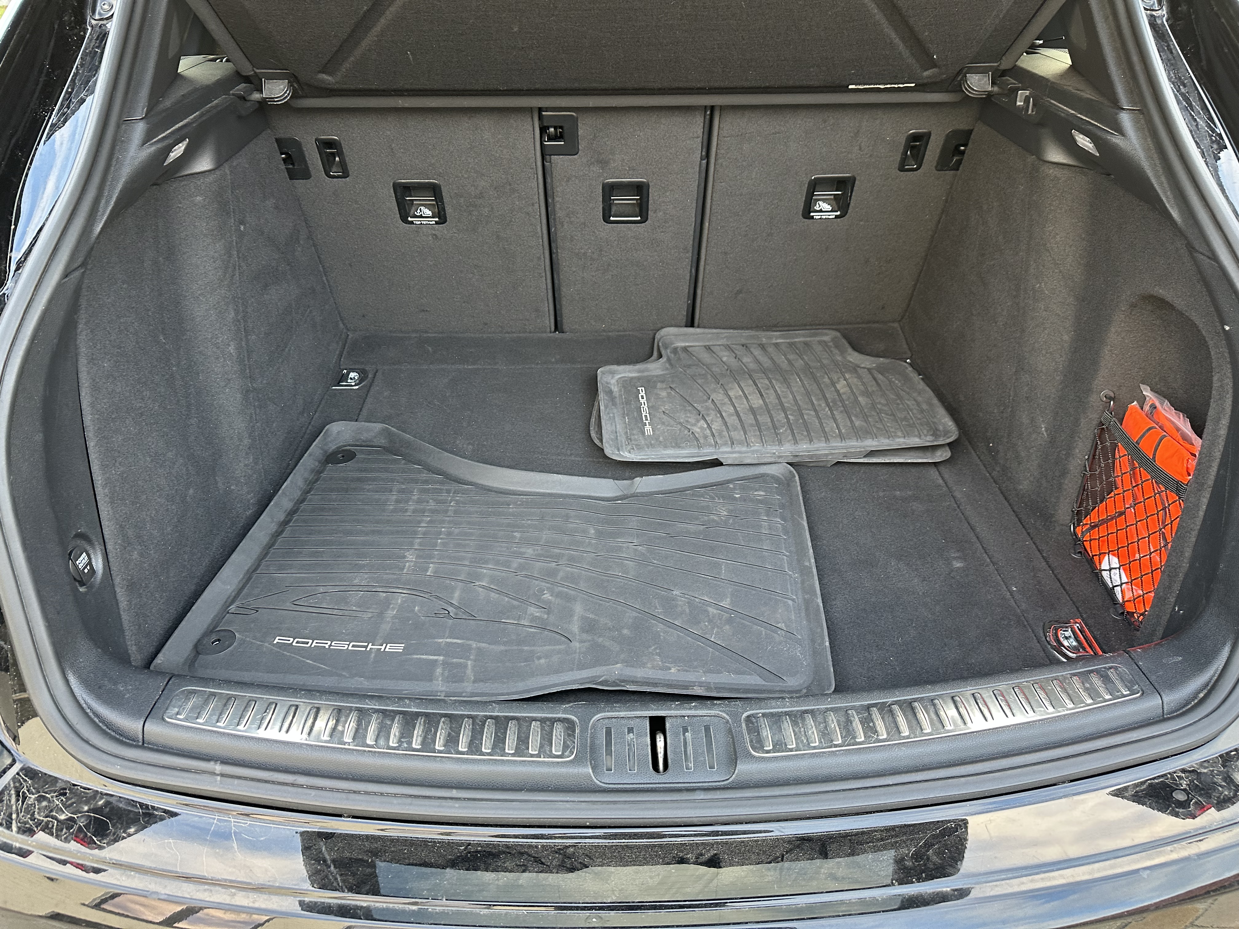 2017 Porsche Macan   AWD