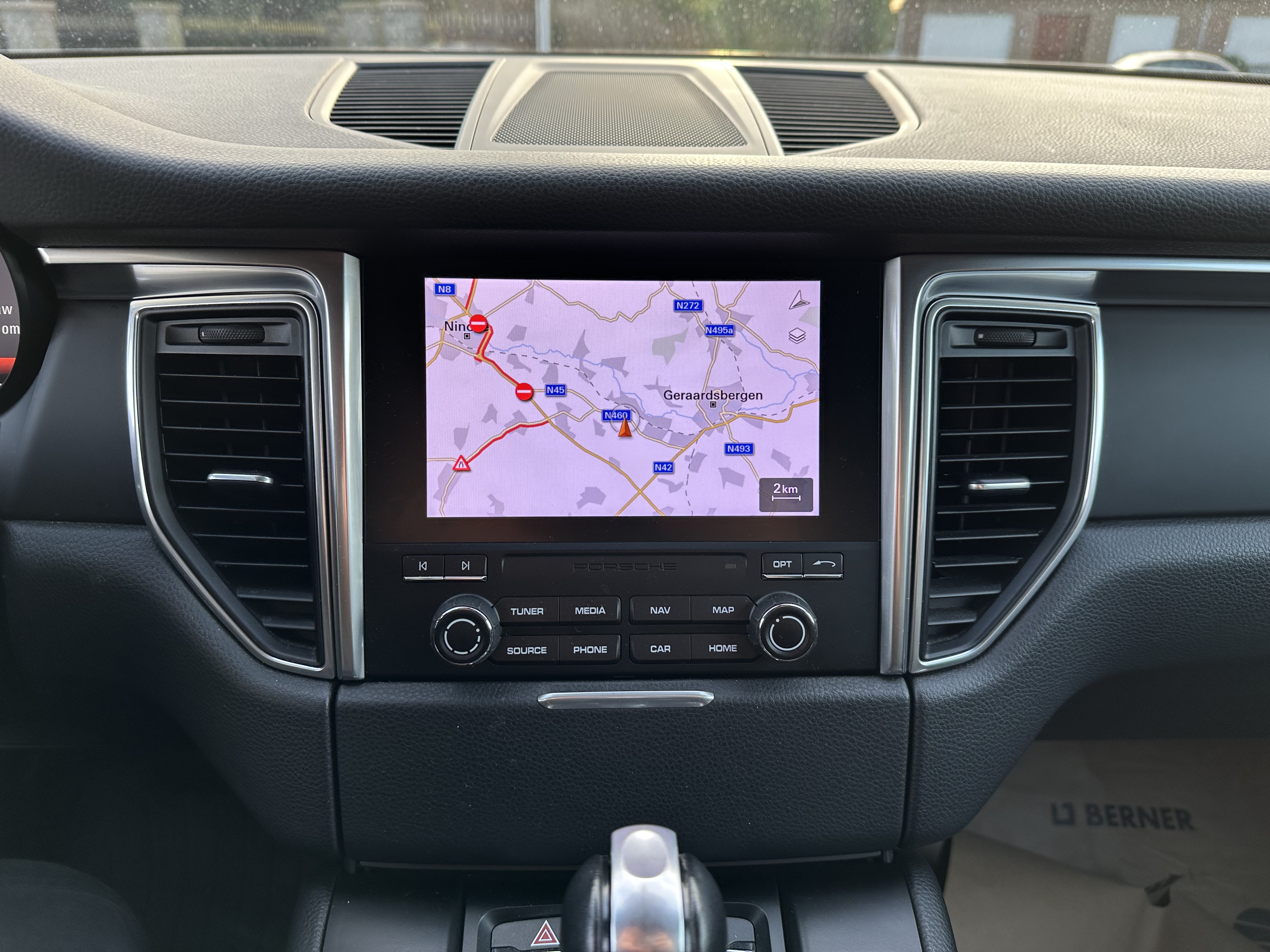 2017 Porsche Macan   AWD