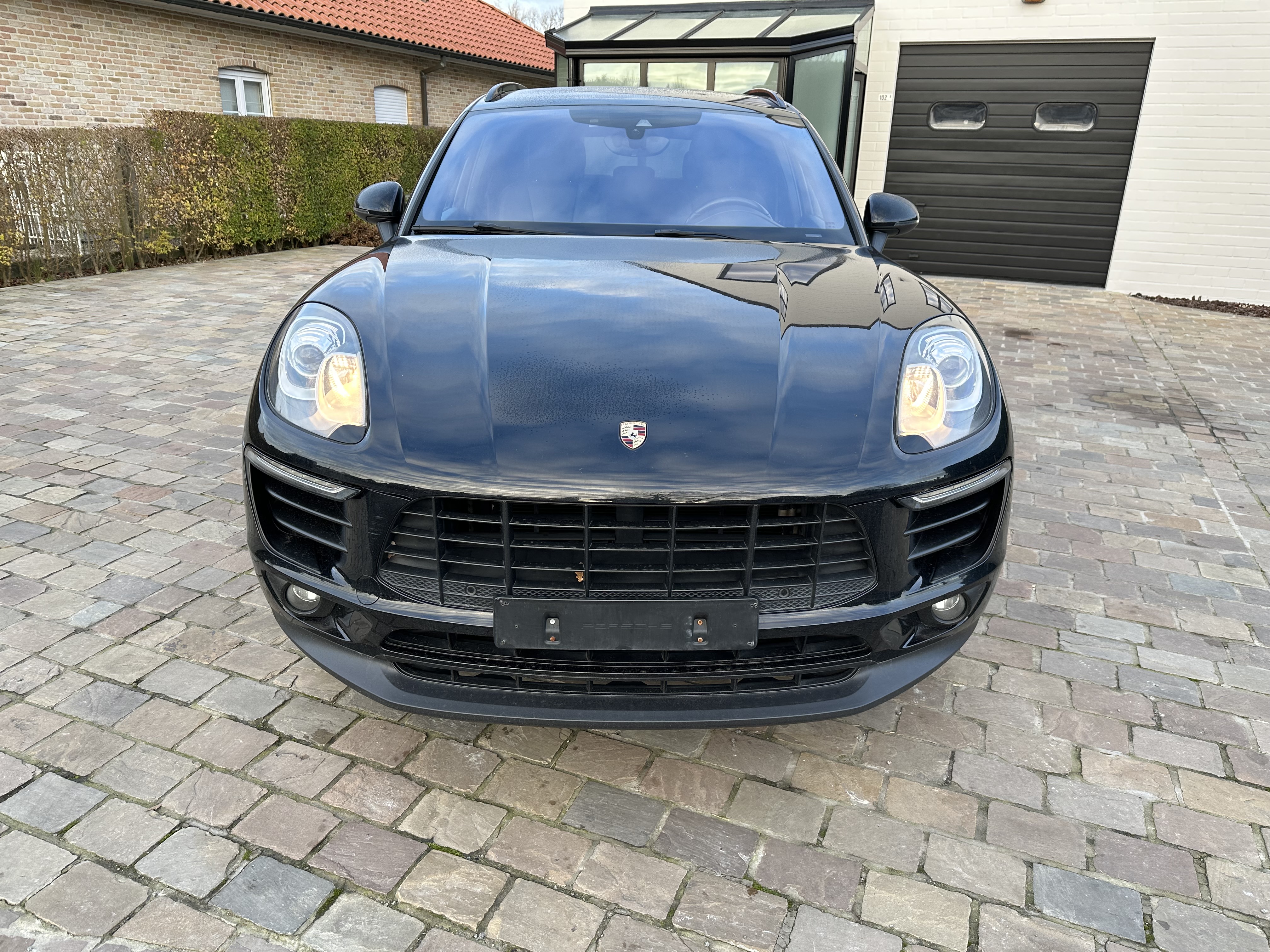 2017 Porsche Macan   AWD