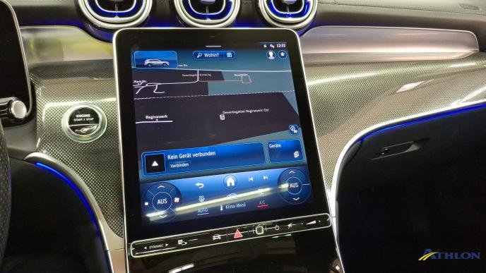 2022 Mercedes-Benz GLC   AWD