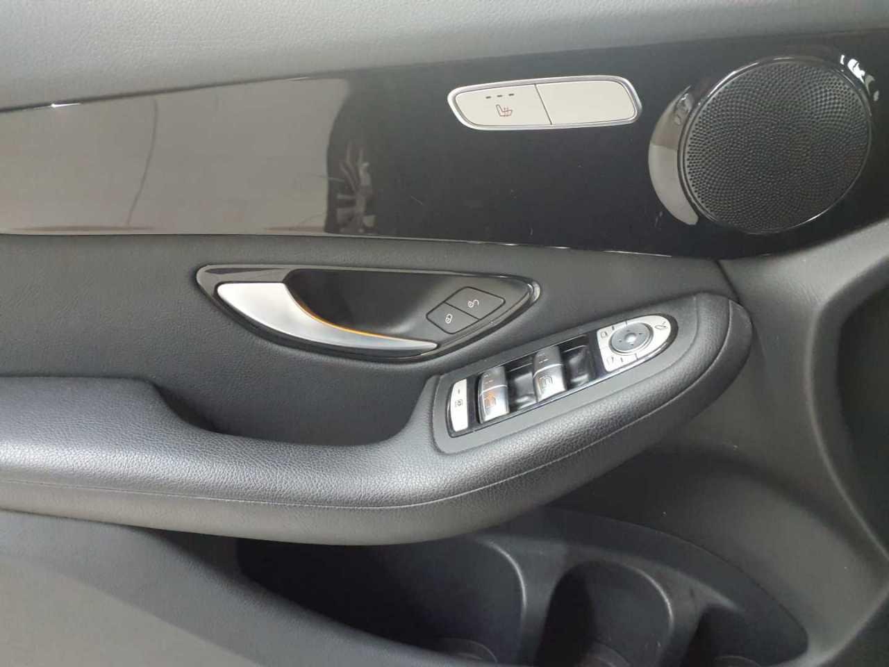 2021 Mercedes-Benz GLC   