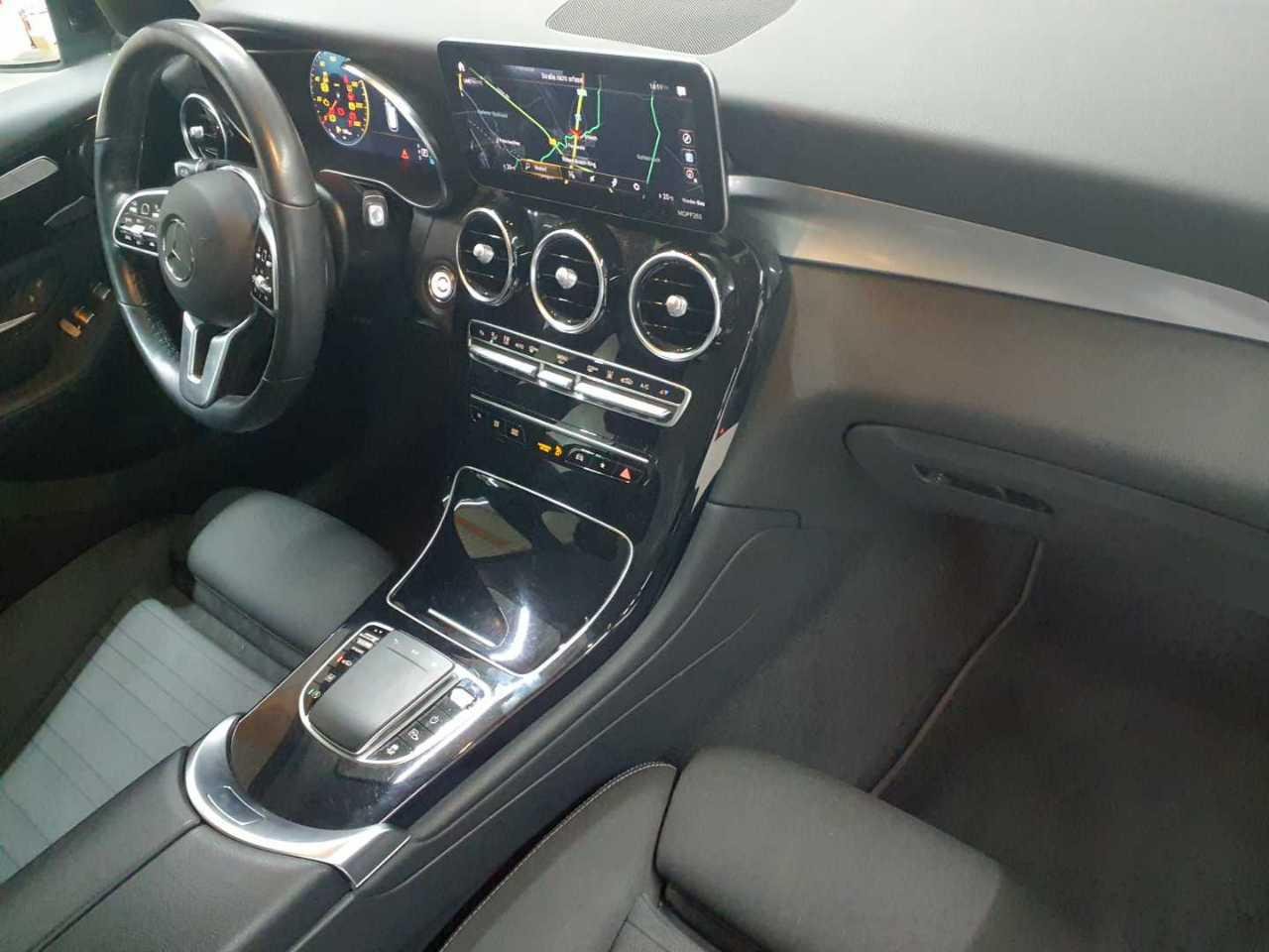 2021 Mercedes-Benz GLC   