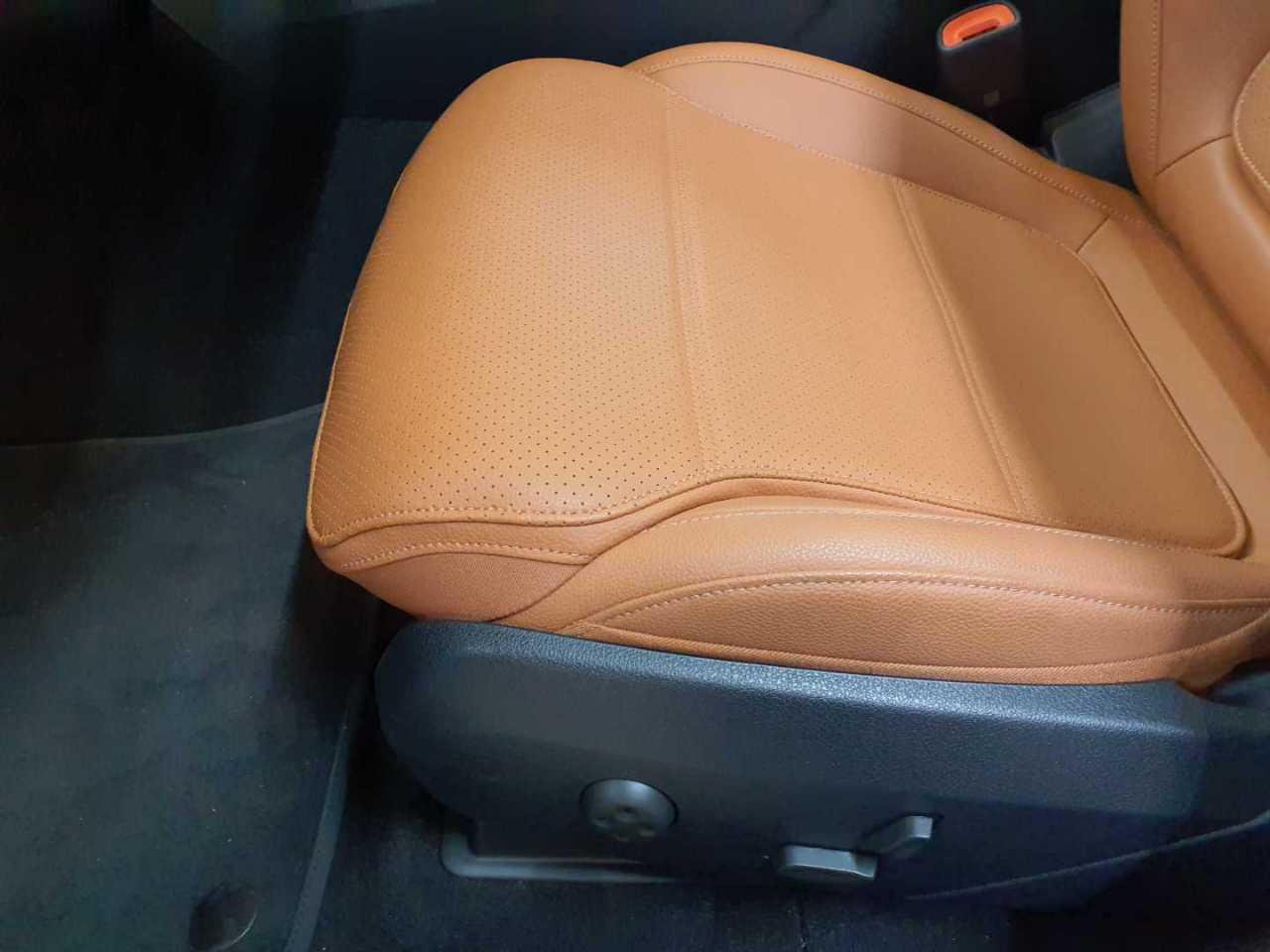 2025 Mercedes-Benz GLC   