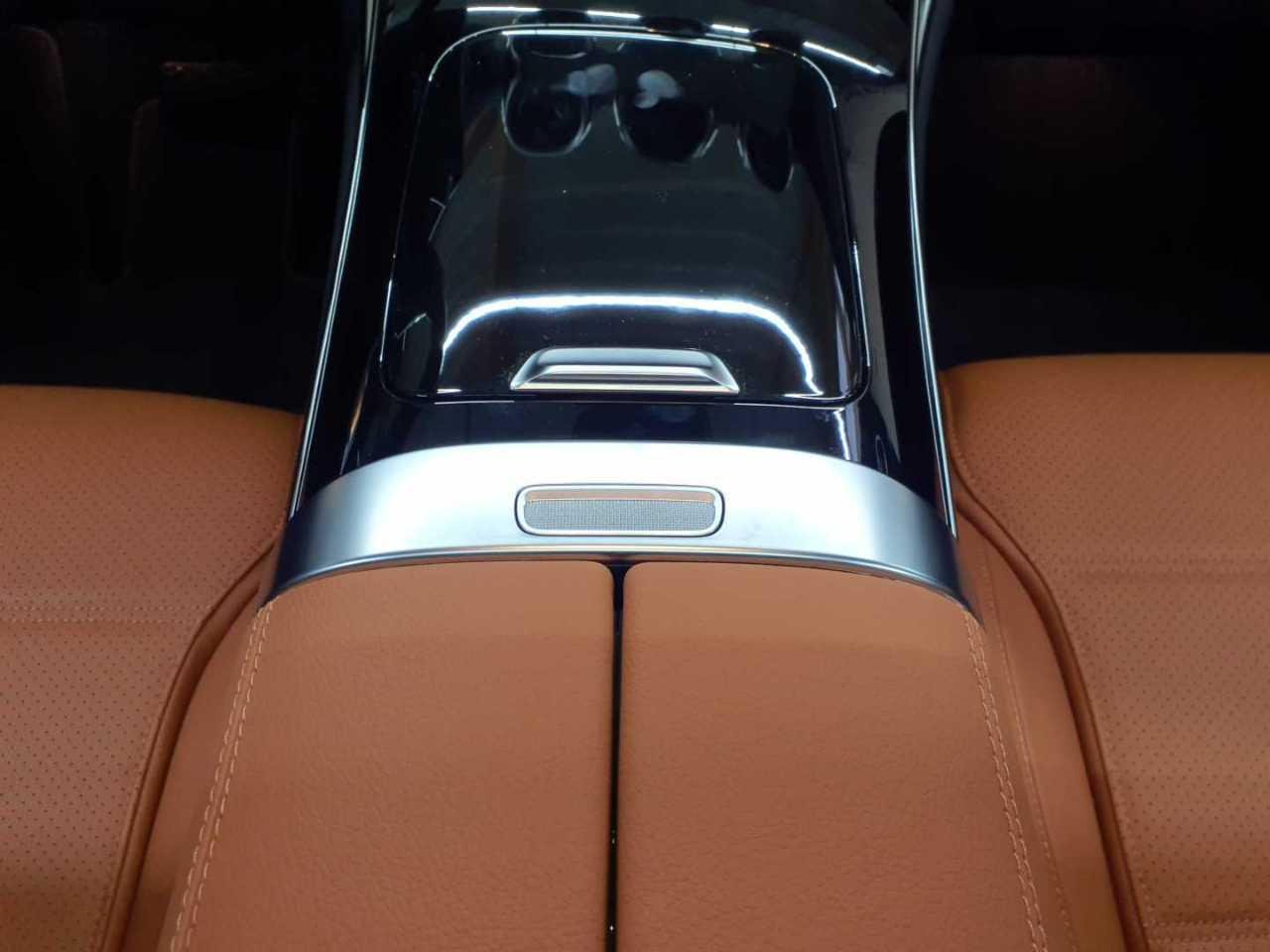 2025 Mercedes-Benz GLC   