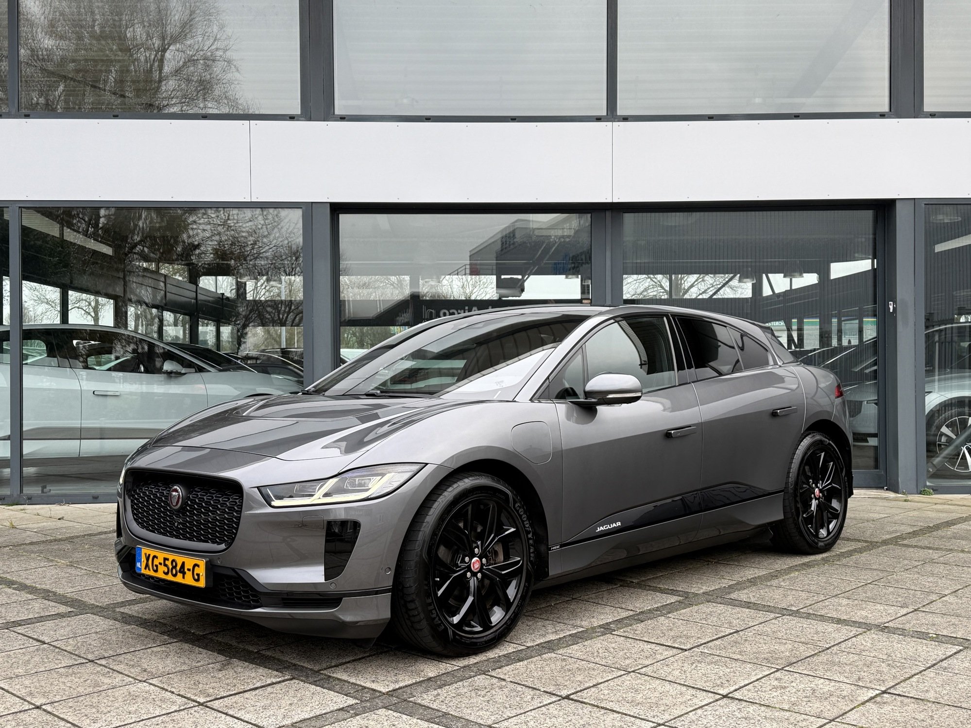 Jaguar I-Pace 90 kWh First Edition - Electric - Automatic - 400 hp - 133.289 km