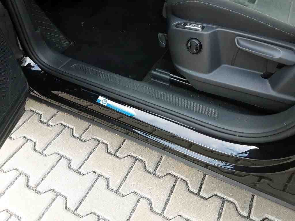 2020 Volkswagen Tiguan   AWD