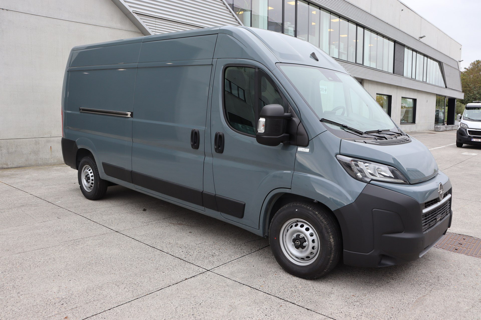 Opel Movano L3H2 2.2 2025
