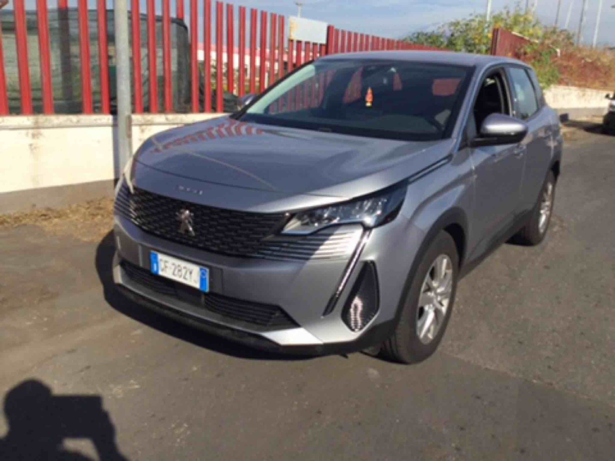 Peugeot 3008 1.5 HDI Active Business - Diesel - Automatic - 131 hp - 84.539 km