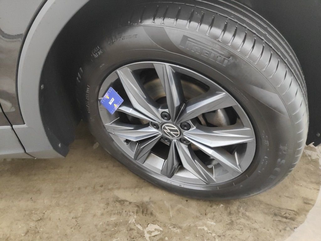 2021 Volkswagen Tiguan   