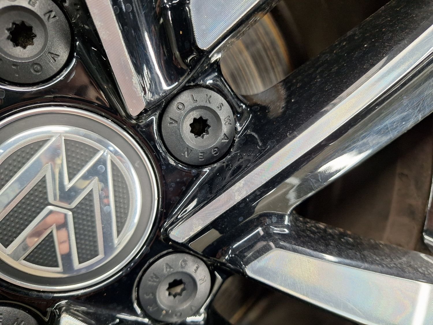 2017 Volkswagen Tiguan   