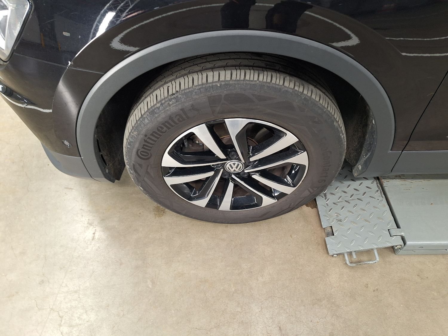 2017 Volkswagen Tiguan   