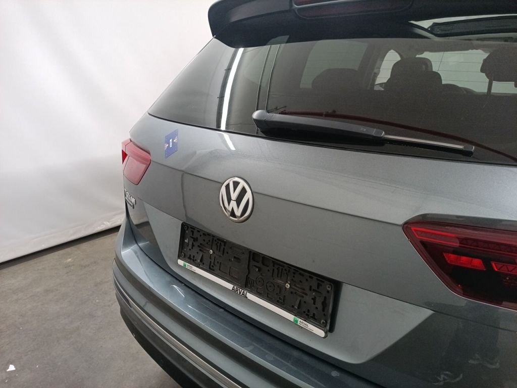 2017 Volkswagen Tiguan   