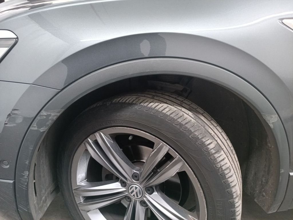 2017 Volkswagen Tiguan   