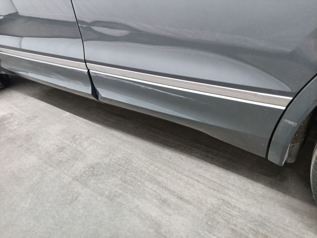 2017 Volkswagen Tiguan   