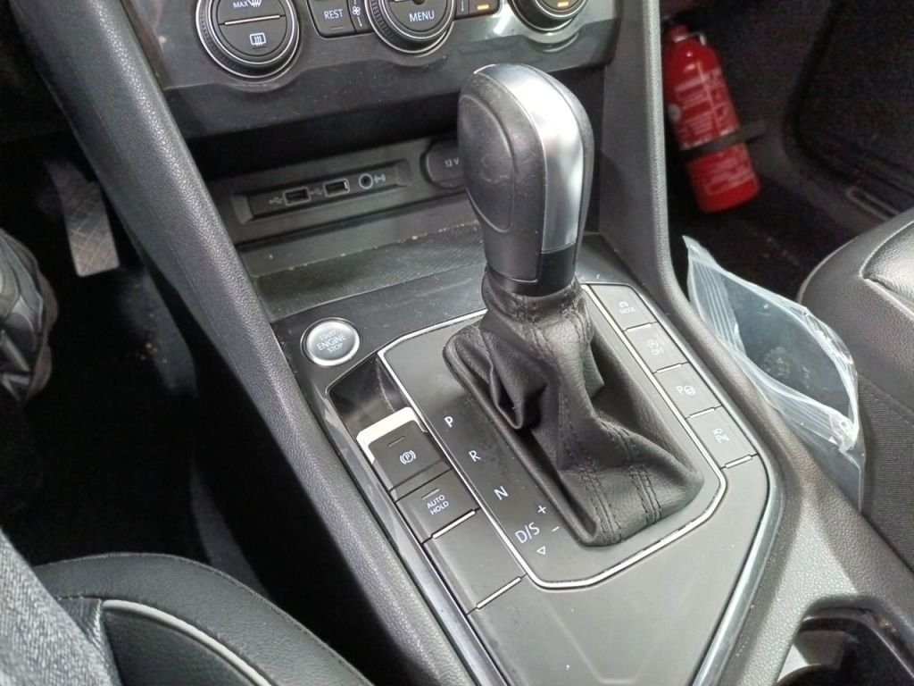2017 Volkswagen Tiguan   