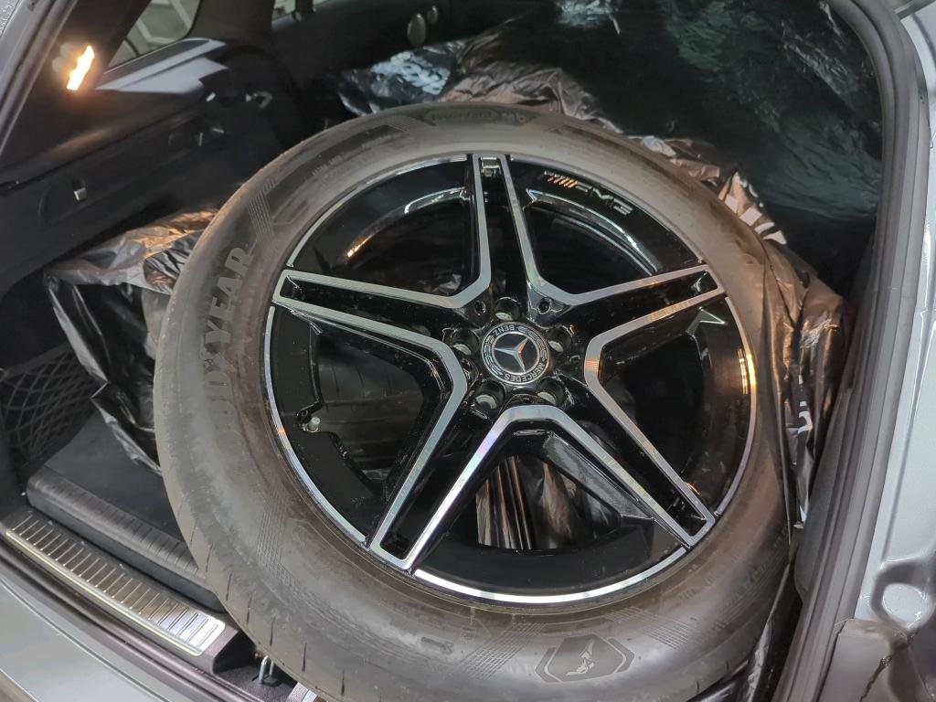 2021 Mercedes-Benz GLC   