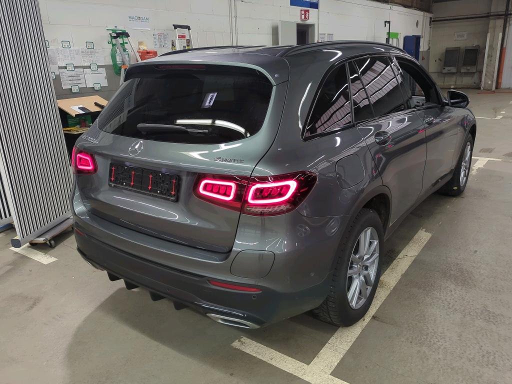 2021 Mercedes-Benz GLC   