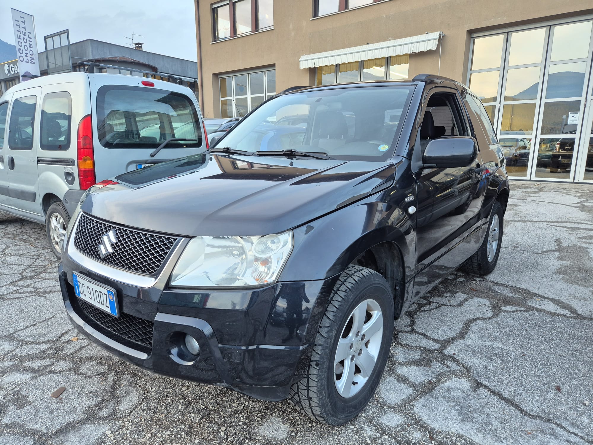 Suzuki Grand Vitara 1.9 DDiS Attitude - AWD - Diesel - Manual - 129 hp - 140.000 km