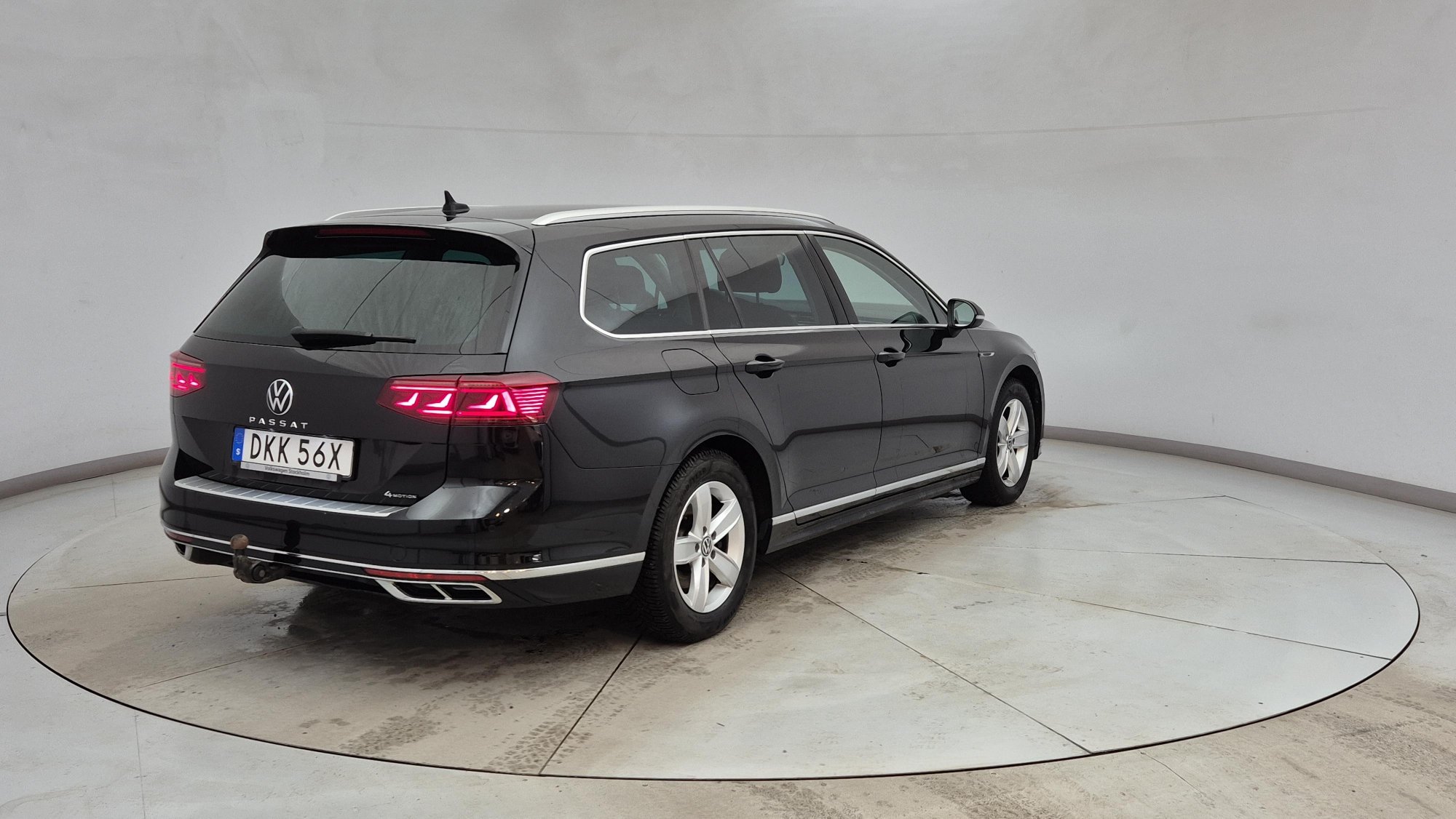 Volkswagen Passat 2.0 TDI - Diesel - Automatic - 200 hp - 120.941 km