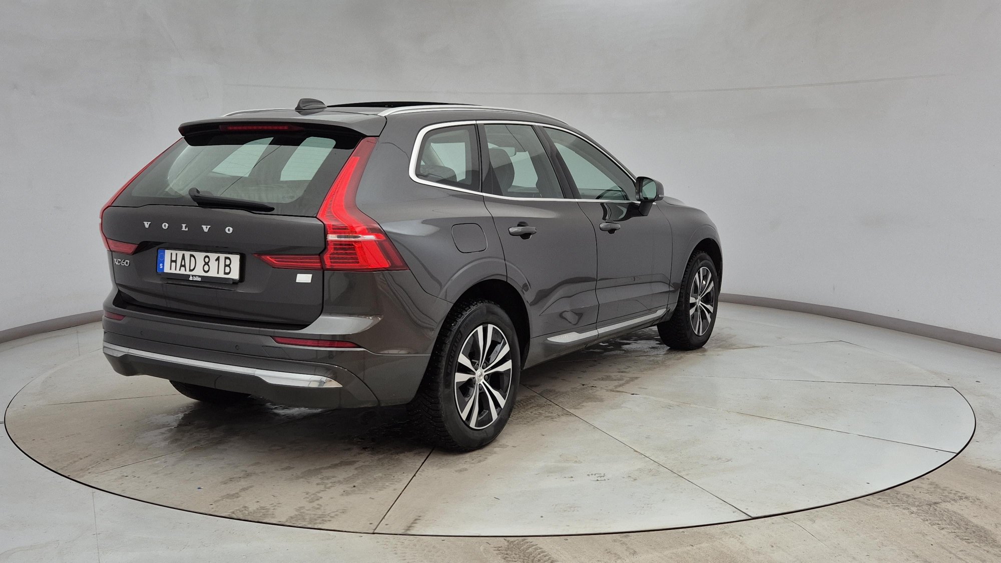 Volvo XC60 T6 Inscription Expression - Hybrid - Automatic - 341 hp - 82.171 km