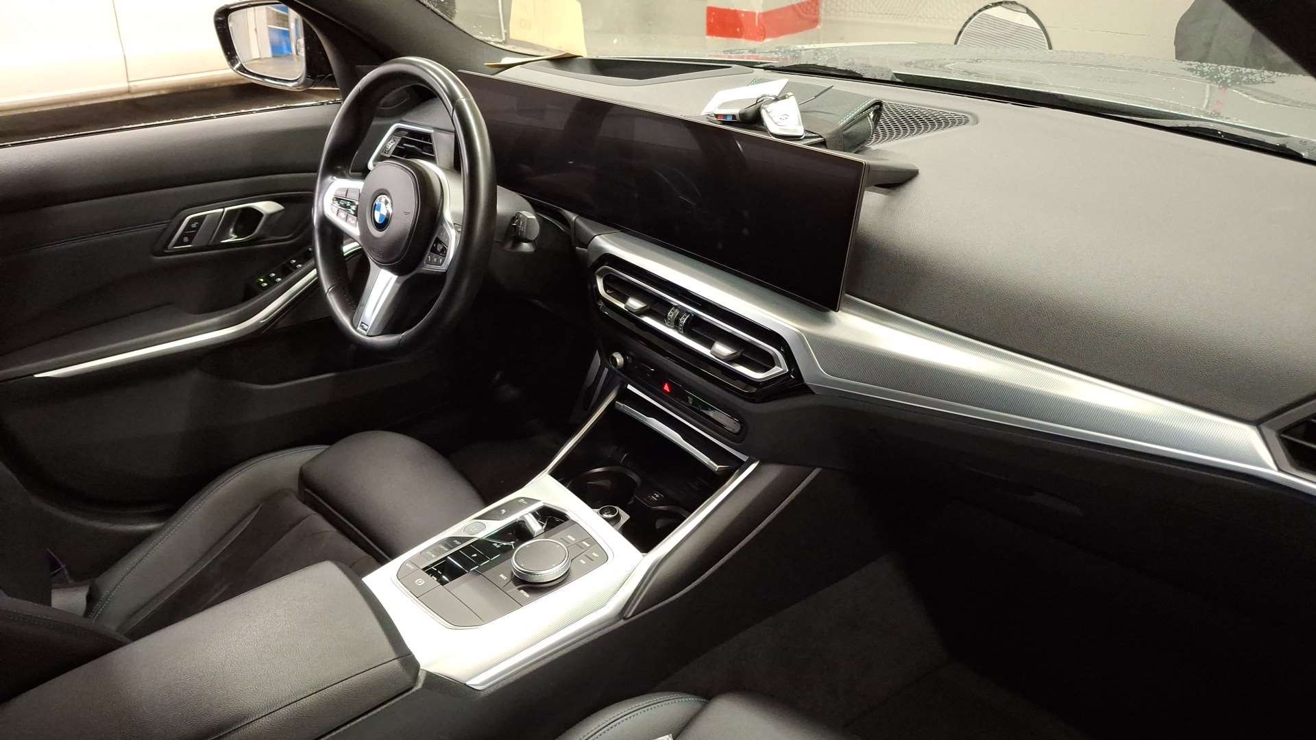 2022 BMW 3 Series   AWD